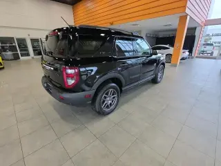 Ford Bronco Sport 2025 AWD Big Bend 4dr SUV en Negro Sombra. CARFAX de un solo propietario. 25/30 MPG ciudad/carretera 2025 Ford Bronco Sport Big Bend 4WD 8-Velocidades Automático 1.5L EcoBoost