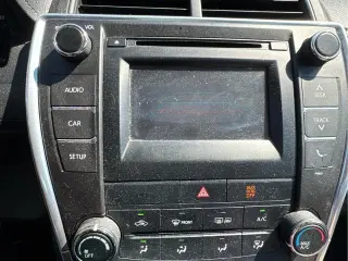 Toyota Camry 2015 SE 4dr Sedán