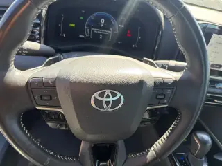 Toyota Camry 2025 SE 4dr Sedan