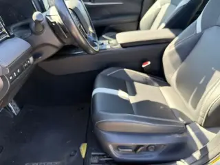 Toyota Camry 2025 SE 4dr Sedan