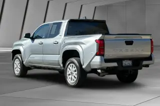 Toyota Tacoma 2025 4x4 SR5 4p Puerta Doble Cabina Dupla 5.0 ft SB
