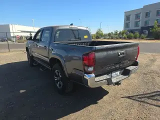 Toyota Tacoma 2022 4x2 TRD Todo Terreno 4p Doble Cab 5.0 ft CB