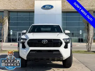 Toyota Tacoma 2024 4x4 SR5 4p Doble Cab 5.0 ft SB