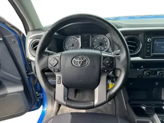 Toyota Tacoma 2016 4x2 SR5 V6 6.1 ft LB de cabina doble