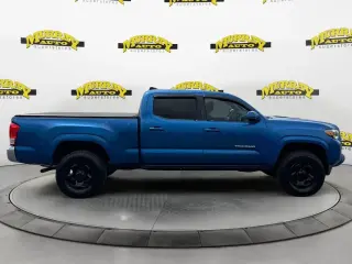 Toyota Tacoma 2016 4x2 SR5 V6 6.1 ft LB de cabina doble