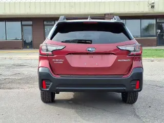 Subaru Outback 2021 AWD Premium 4dr Crossover