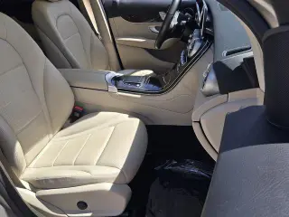 Mercedes-Benz GLC 2022 GLC 300 4p SUV