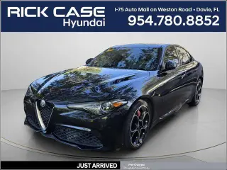 Alfa Romeo Giulia 2022 Ti 4dr Sedán