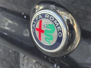 Alfa Romeo Giulia 2022 Ti 4dr Sedán