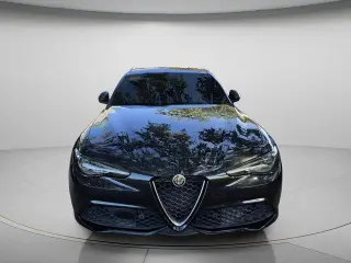 Alfa Romeo Giulia 2022 Ti 4dr Sedán