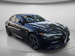 Alfa Romeo Giulia 2022 Ti 4dr Sedán