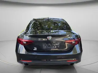 Alfa Romeo Giulia 2022 Ti 4dr Sedán