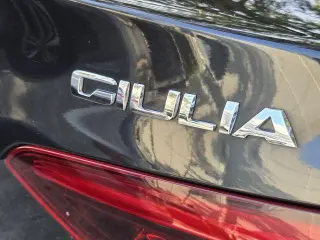 Alfa Romeo Giulia 2022 Ti 4dr Sedán