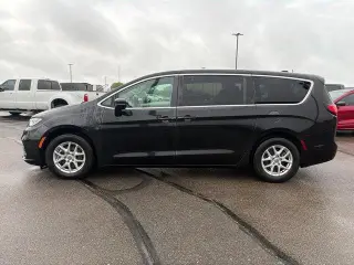 Chrysler Pacifica 2023 Touring L 4dr Mini-Van
