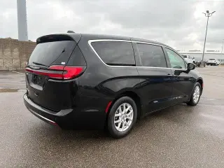 Chrysler Pacifica 2023 Touring L 4dr Mini-Van