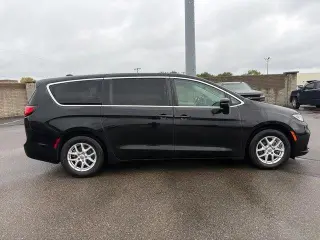 Chrysler Pacifica 2023 Touring L 4dr Mini-Van