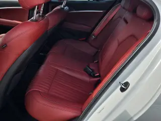 Genesis G70 2026 3.3T Sport Prestige 4dr Sedán