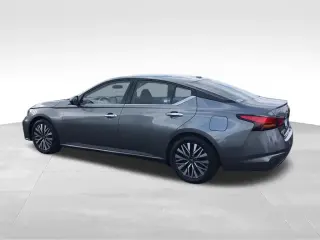 Nissan Altima 2024 2.5 SV 4p Sedan