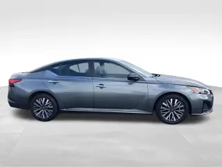 Nissan Altima 2024 2.5 SV 4p Sedan
