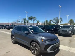 Volkswagen Taos 2025 AWD SE 4Motion 4p SUV