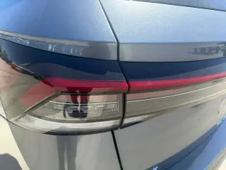 Volkswagen Taos 2025 AWD SE 4Motion 4p SUV