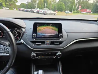 Nissan Altima 2019