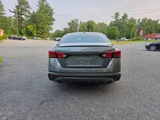 Nissan Altima 2019