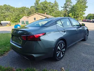 Nissan Altima 2020