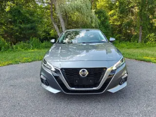 Nissan Altima 2020