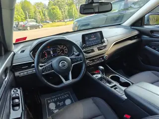 Nissan Altima 2020