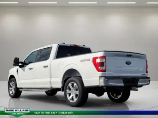 Ford F-150 2022 4x4 Lariat 4dr SuperCrew 6.5 ft. SB