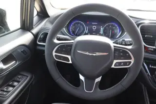 Chrysler Pacifica 2026 AWD Limited 4dr Mini-Van