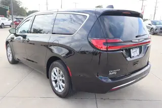 Chrysler Pacifica 2026 AWD Limited 4dr Mini-Van