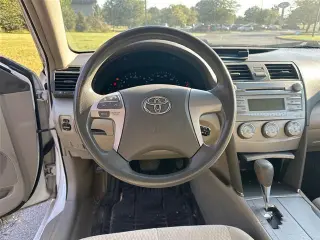 Toyota Camry 2010 LE Sedán 4p 6M