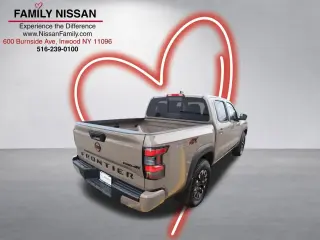 Nissan Frontier 2024 4x4 PRO-4X 4p. Cabina de Tripulação 5 pies de caja corta