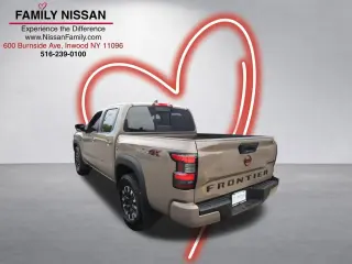 Nissan Frontier 2024 4x4 PRO-4X 4p. Cabina de Tripulação 5 pies de caja corta