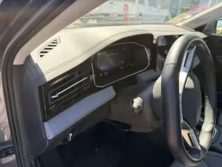 Volkswagen Jetta 2025 SE 4dr Sedan