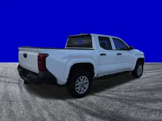 Toyota Tacoma 2024 4x2 SR 4dr Cabina Doble Doble 5.0 ft SB