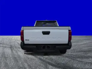 Toyota Tacoma 2024 4x2 SR 4dr Cabina Doble Doble 5.0 ft SB
