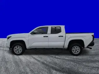 Toyota Tacoma 2024 4x2 SR 4dr Cabina Doble Doble 5.0 ft SB