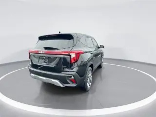 Kia Seltos 2024 tracción en todas las ruedas LX 4p SUV