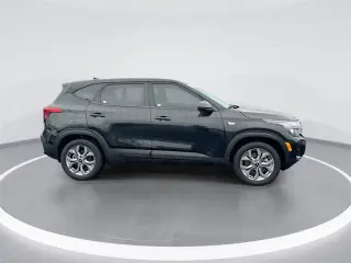 Kia Seltos 2024 tracción en todas las ruedas LX 4p SUV