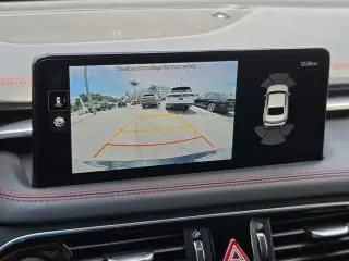 Genesis G70 2023 2.0T 4p Sedan