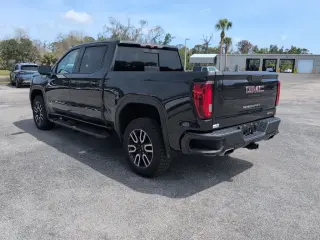GMC Sierra 1500 2020 4x4 AT4 4dr Crew Cab 5.8 ft. SB