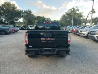 GMC Canyon 2021 4x4 Denali 4p Crew Cab 5 ft. SB