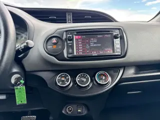 Toyota Yaris 2016 SE 4dr Hatchback 5M