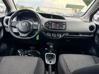 Toyota Yaris 2016 SE 4dr Hatchback 5M