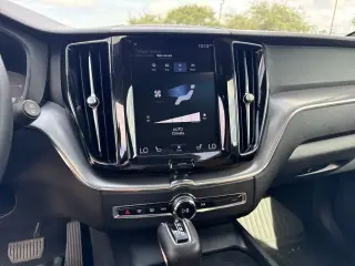 Volvo XC60 2019 AWD T5 Momentum 4dr SUV