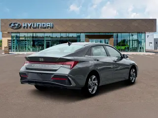 Hyundai ELANTRA 2026 Limited sedán de 4 puertas
