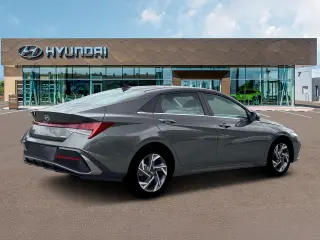 Hyundai ELANTRA 2026 Limited sedán de 4 puertas